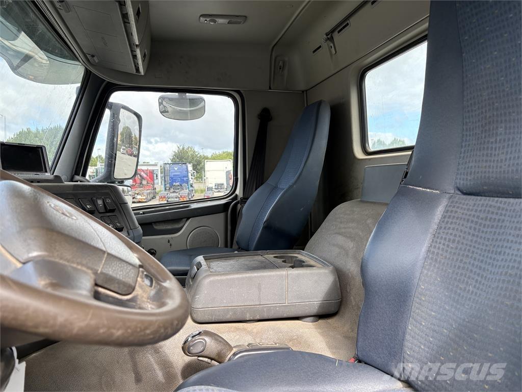 Volvo FM440 起重可拆卸式卡車