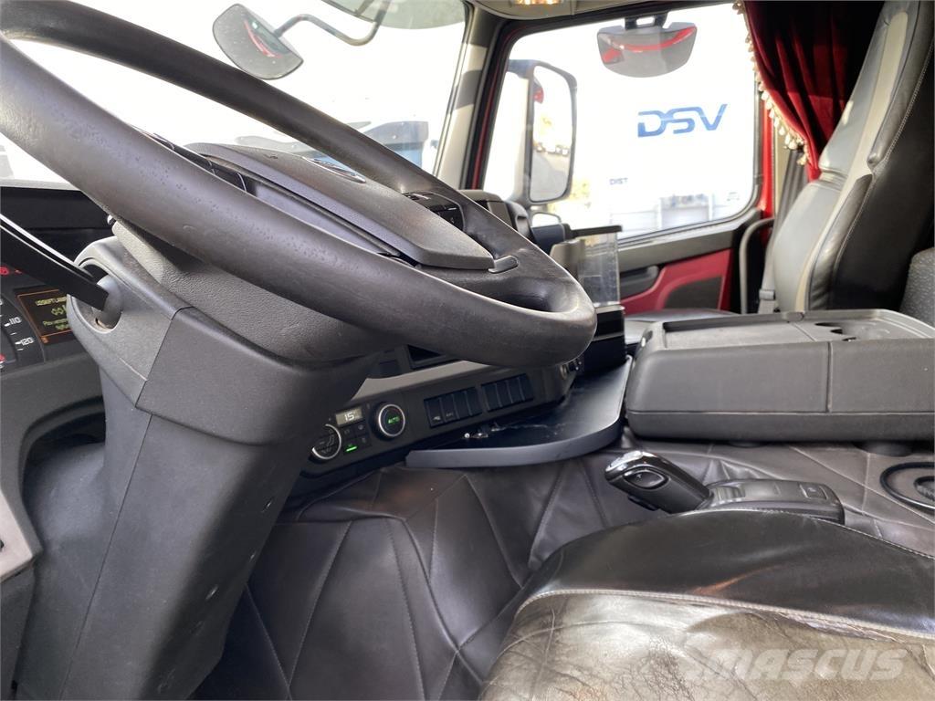 Volvo FM500 起重可拆卸式卡車