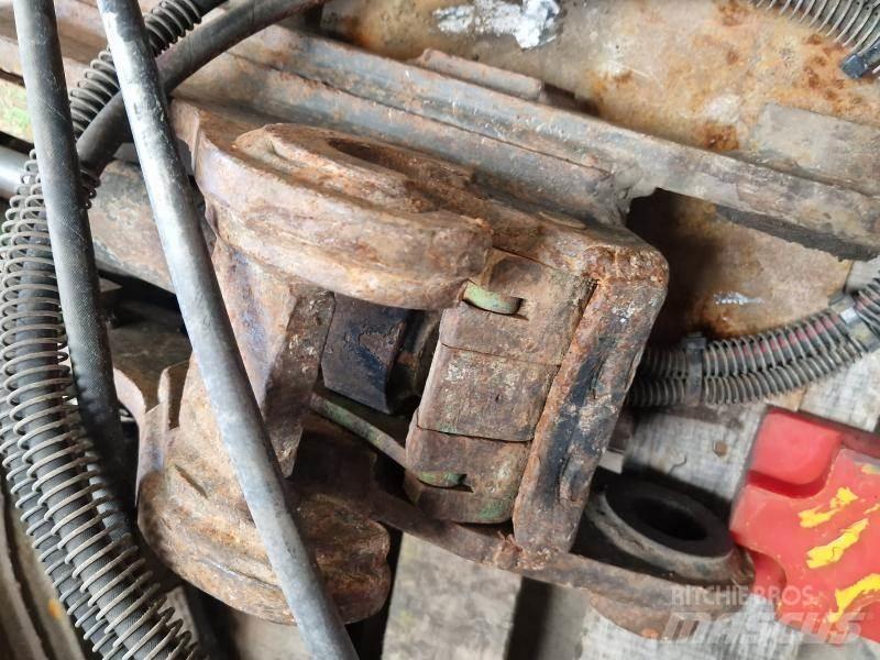 Geith JCB3CX 快速連結器