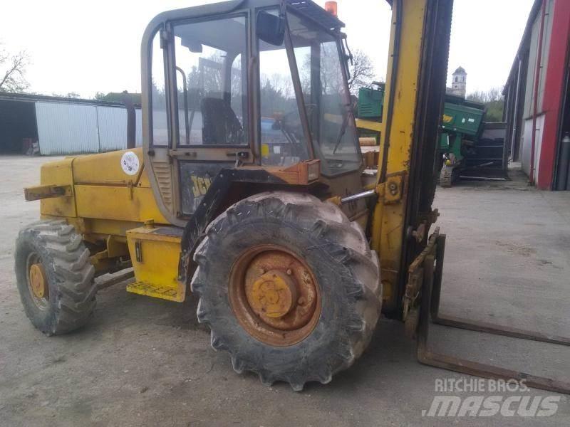 JCB 930 越野車