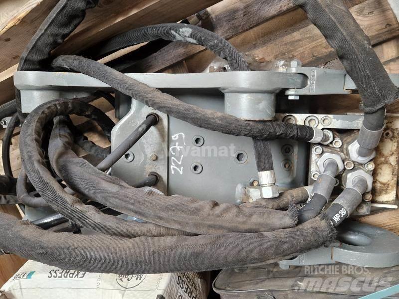 Liebherr SW33 快速連結器