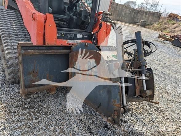 Bobcat  瀝青碎石設備