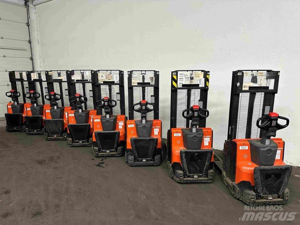 BT SWE 100 行走控制式堆積機