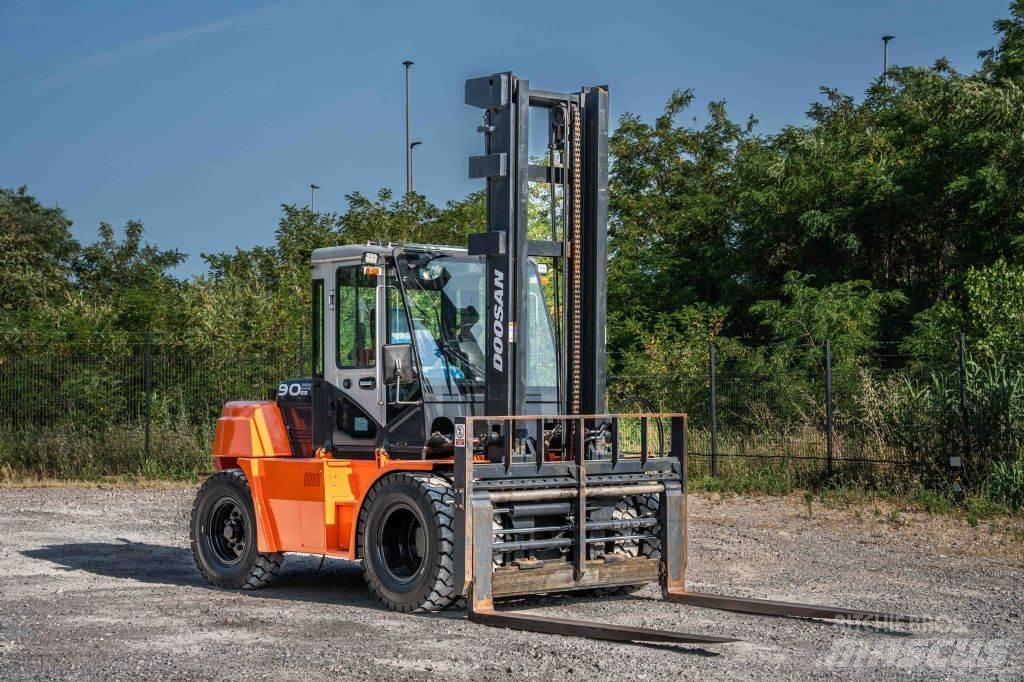 Doosan D 90-S-7 柴油卡車