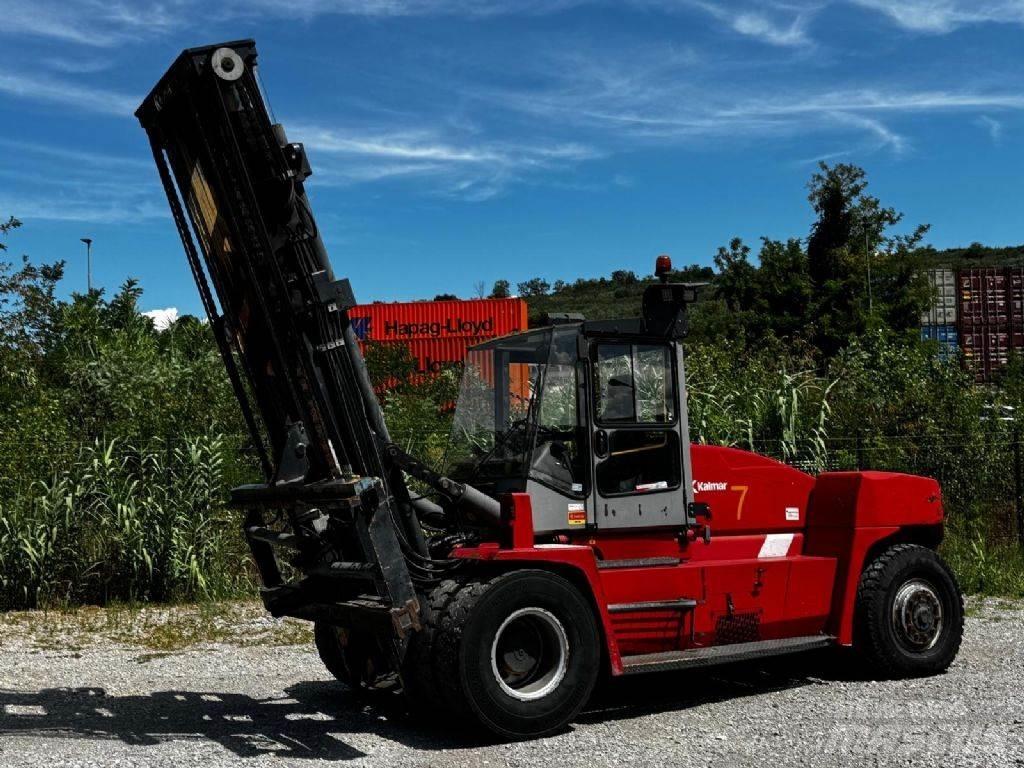 Kalmar DCE 160-12 柴油卡車