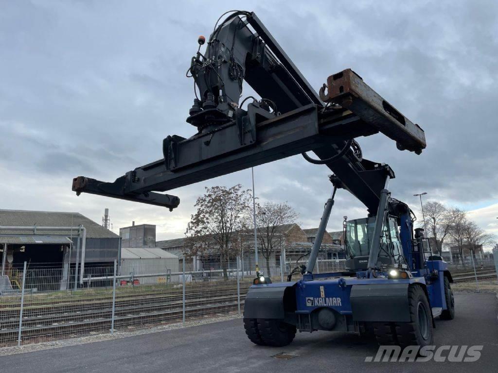 Kalmar DRG100-54S6 前伸型堆積機