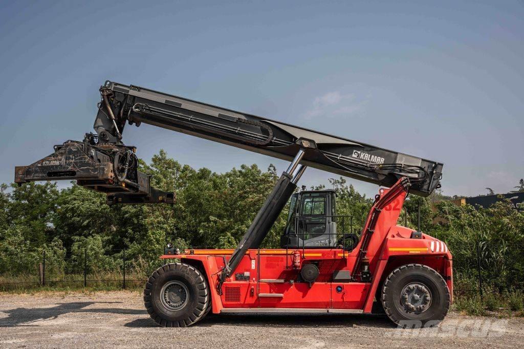 Kalmar DRG450-60S5 前伸型堆積機