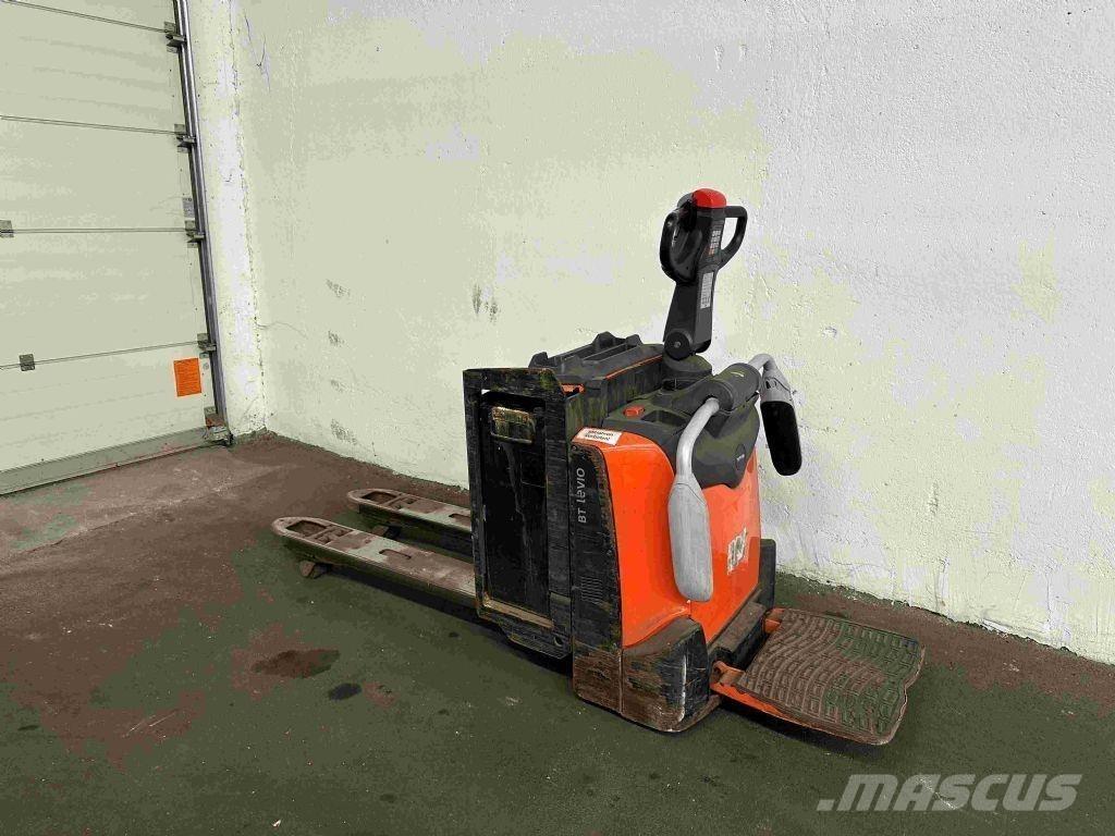 Toyota LPE 200 低架升降機