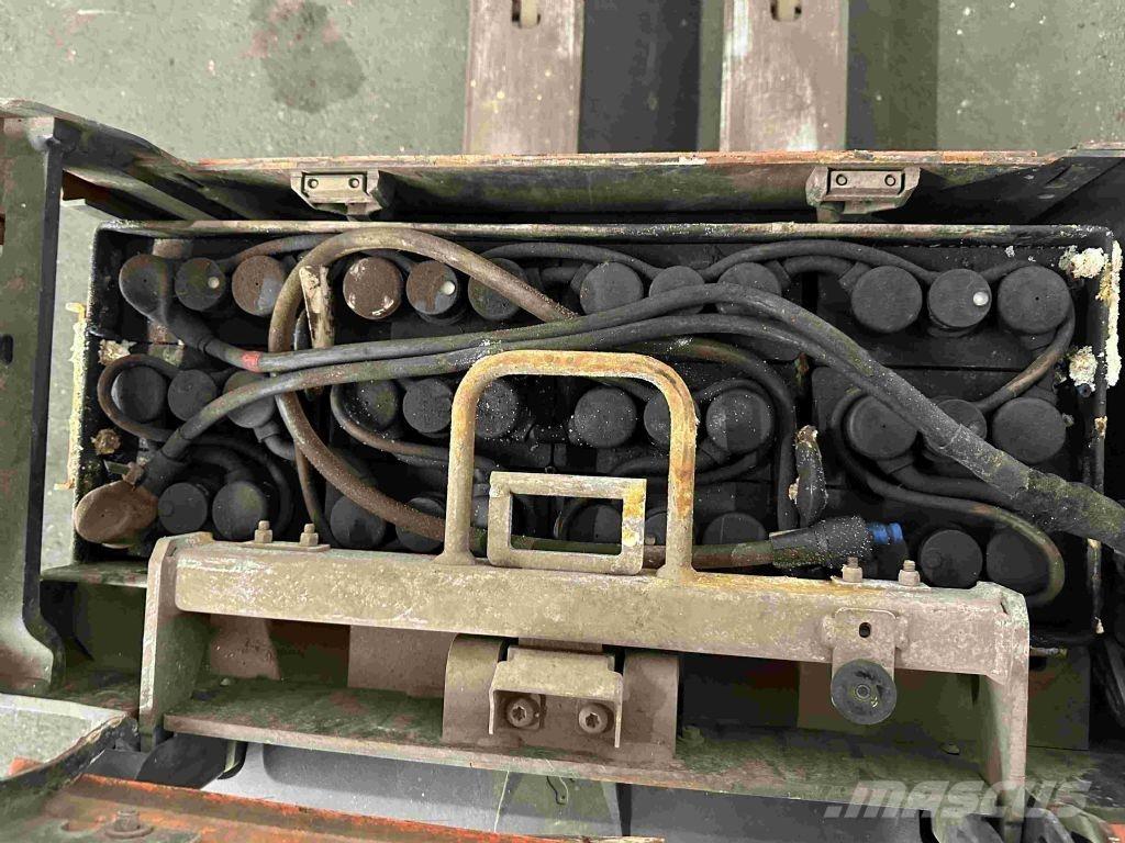 Toyota LPE 200 低架升降機