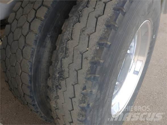  TYTAL 罐體半拖車