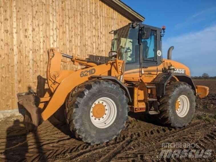 CASE 621D 輪胎式裝載機