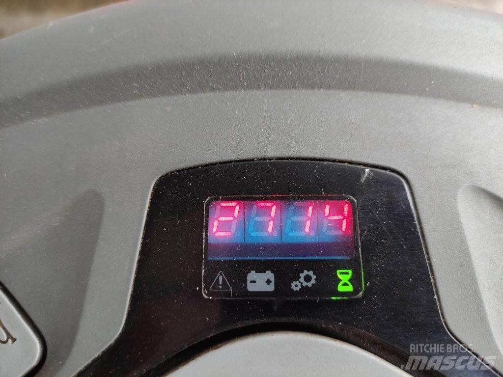 BT LWE250 低架升降機