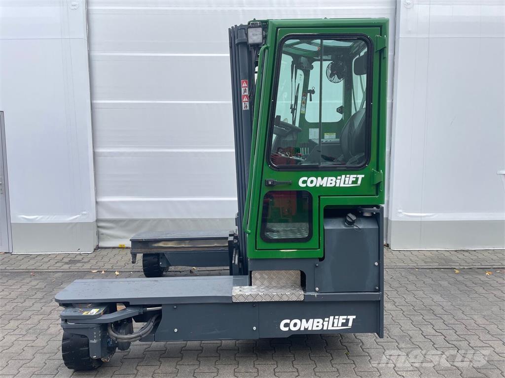Combilift C4000 鏟裝機