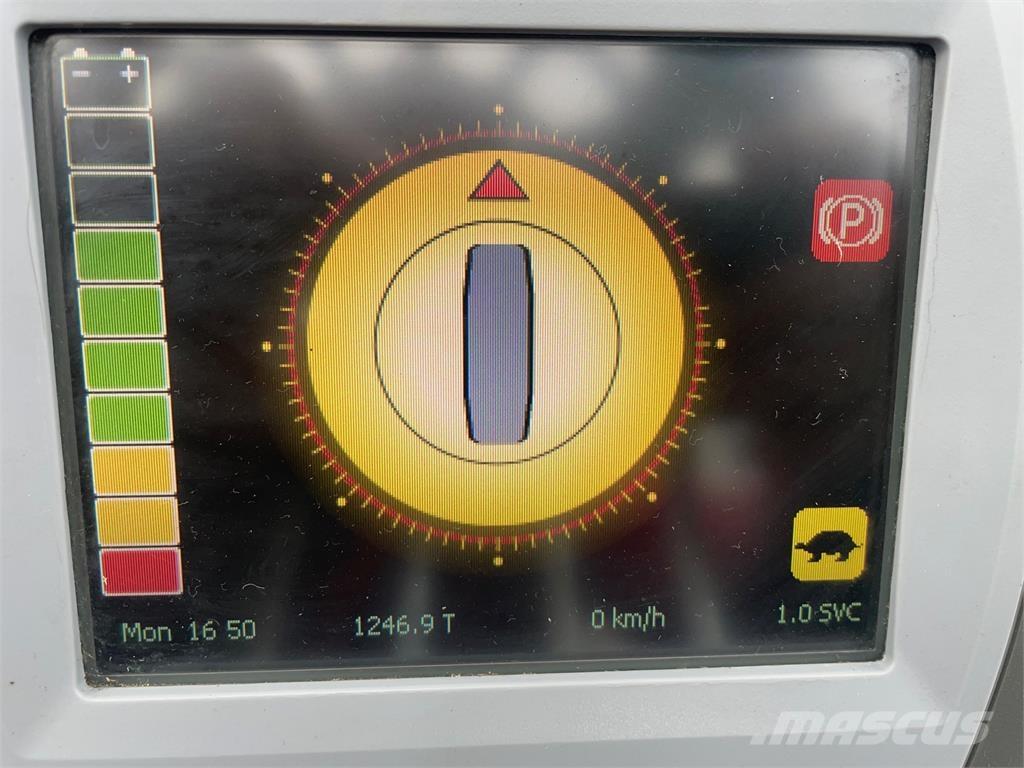 Combilift CBE 2500 鏟裝機
