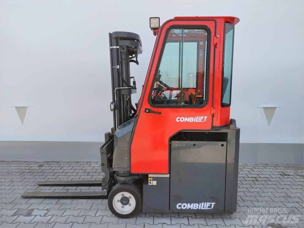 Combilift CBE3000 柴油卡車