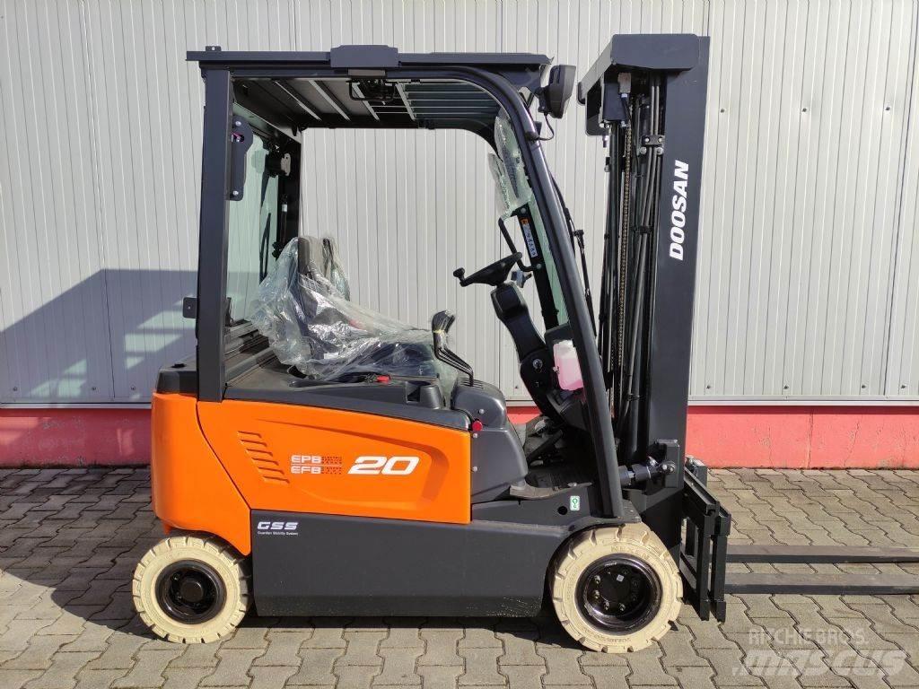 Doosan B20X-7 (Plus) 電動堆高機