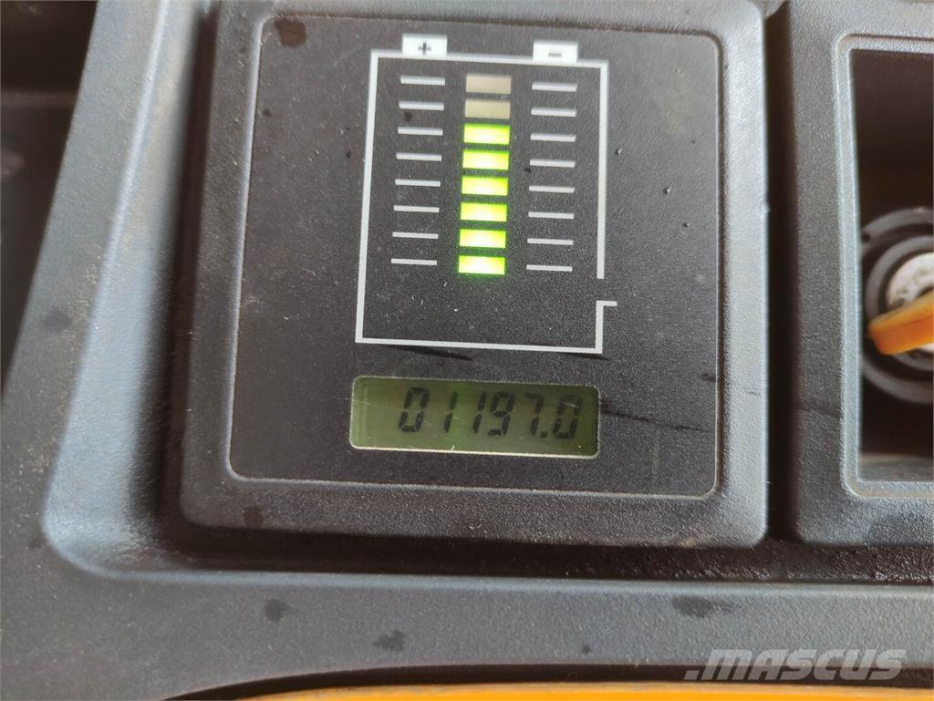 Jungheinrich EJC 216 行走控制式堆積機