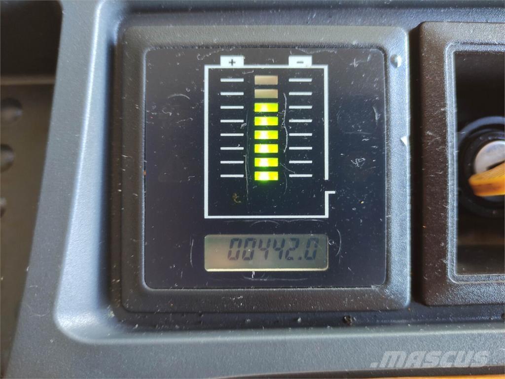 Jungheinrich EJC 216Z 行走控制式堆積機