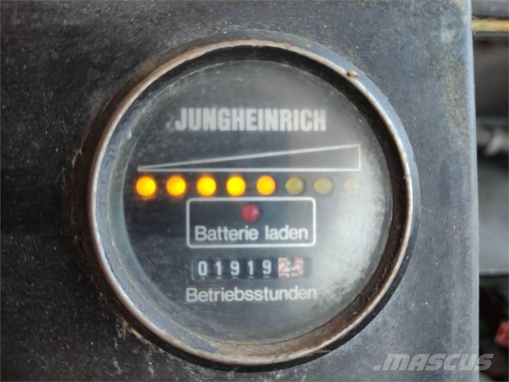 Jungheinrich EJC A 12.5 行走控制式堆積機