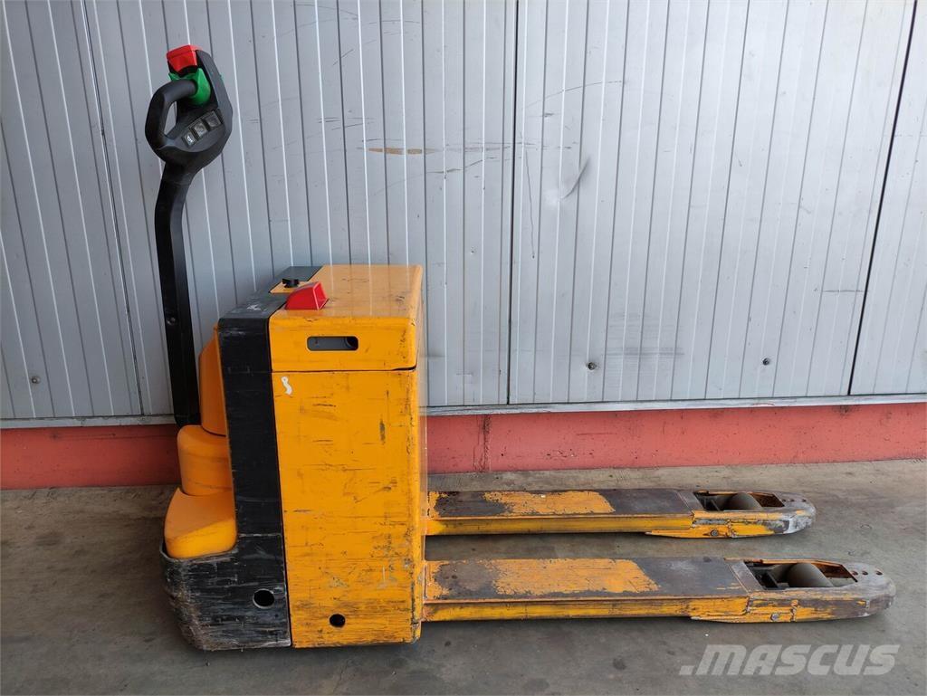 Jungheinrich ELE16G 低架升降機