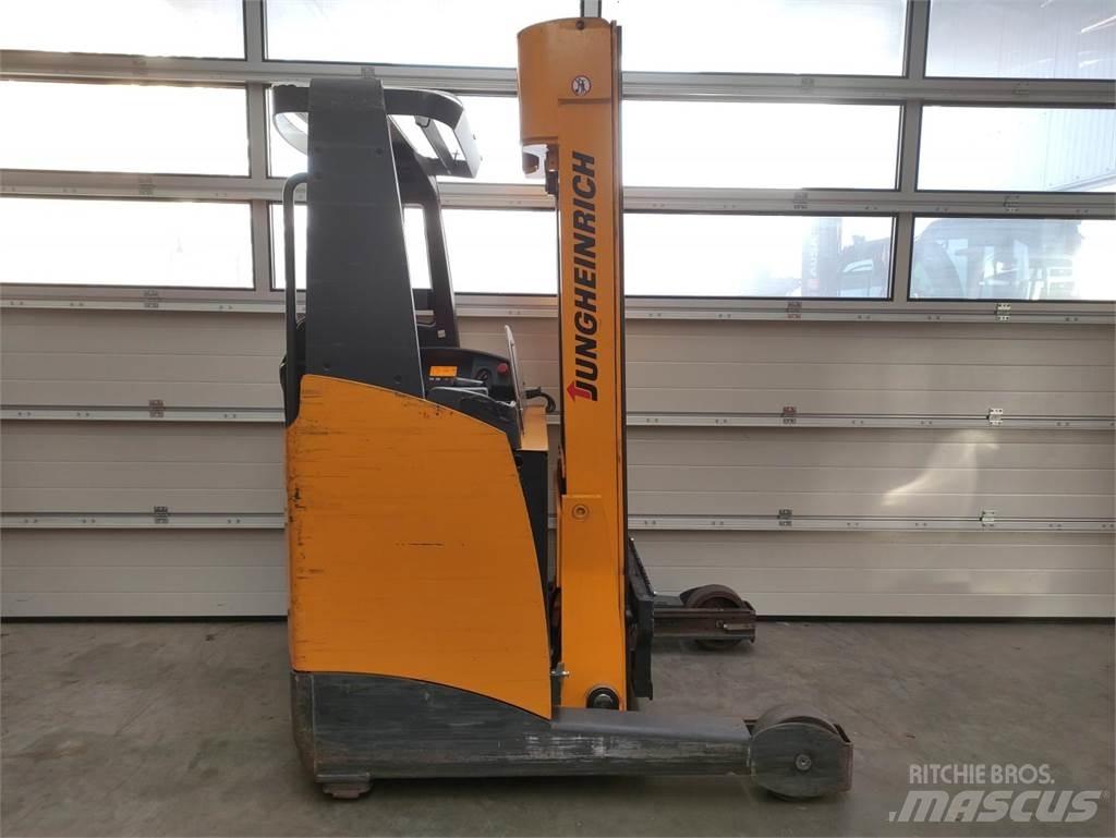 Jungheinrich ETV116 前伸式堆高機(叉車)