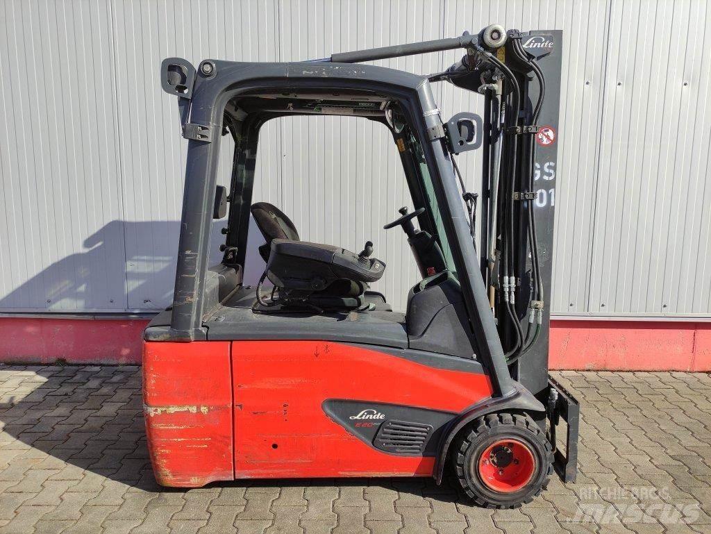 Linde E20L-02-386 電動堆高機