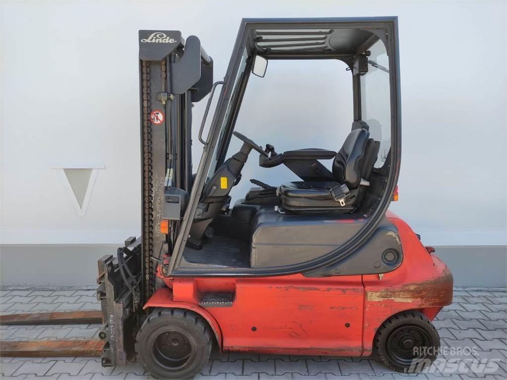 Linde E20P-02-335 電動堆高機