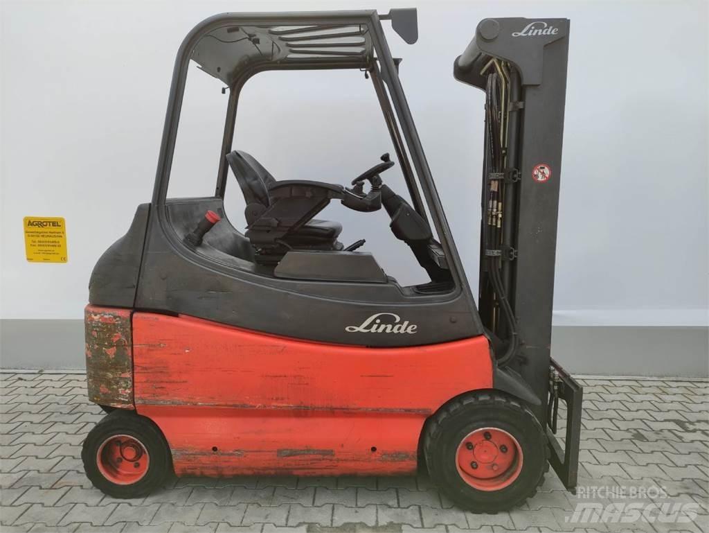 Linde E30/03/600-336 電動堆高機
