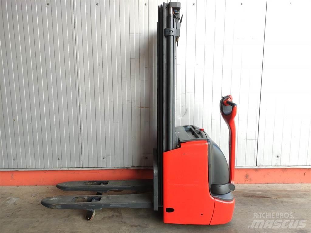 Linde L12i-1172 行走控制式堆積機
