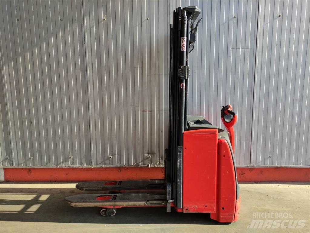 Linde L14i-1173 行走控制式堆積機