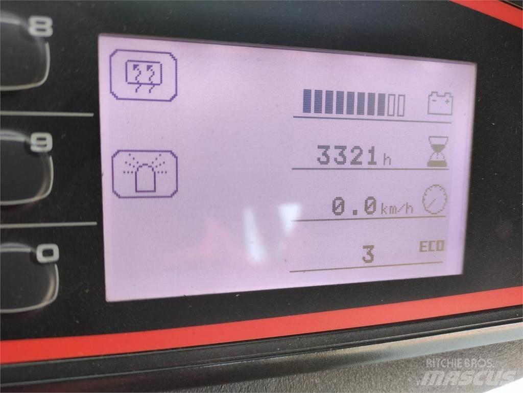 Linde P80 牽引車