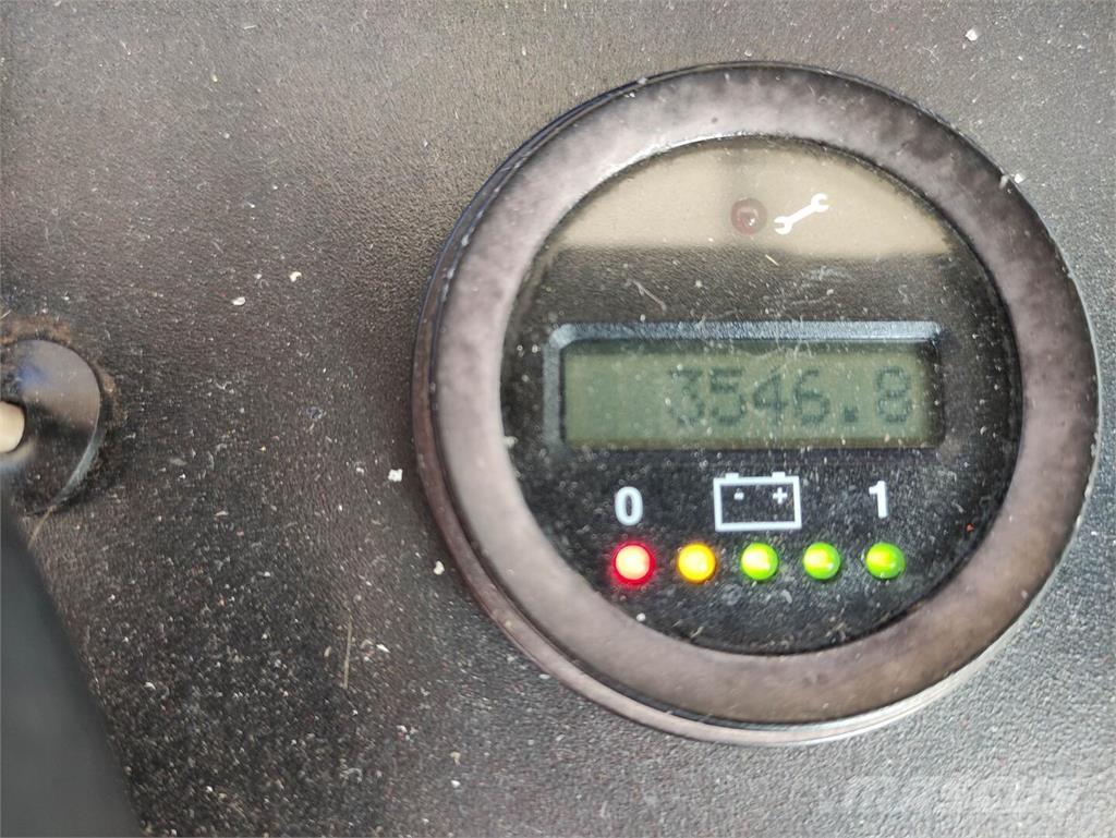 Stöcklin EFP30XXL 低架升降機
