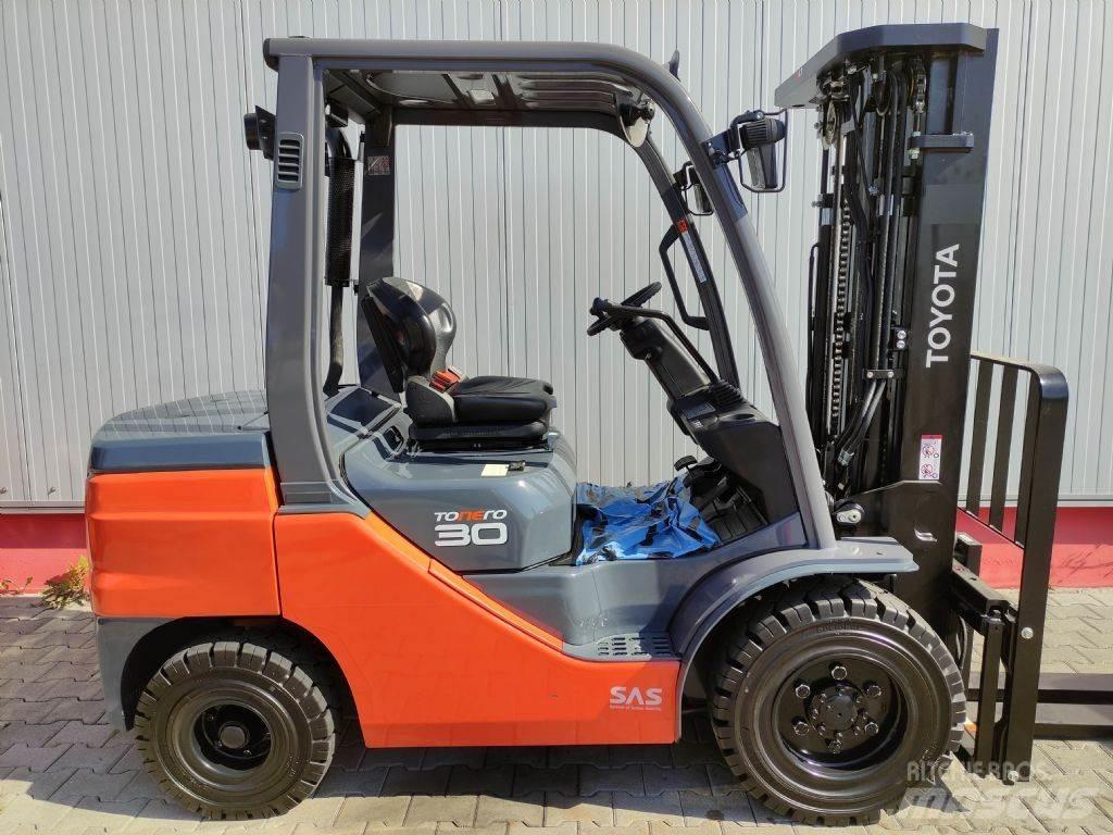 Toyota 52-8FDF30 柴油卡車