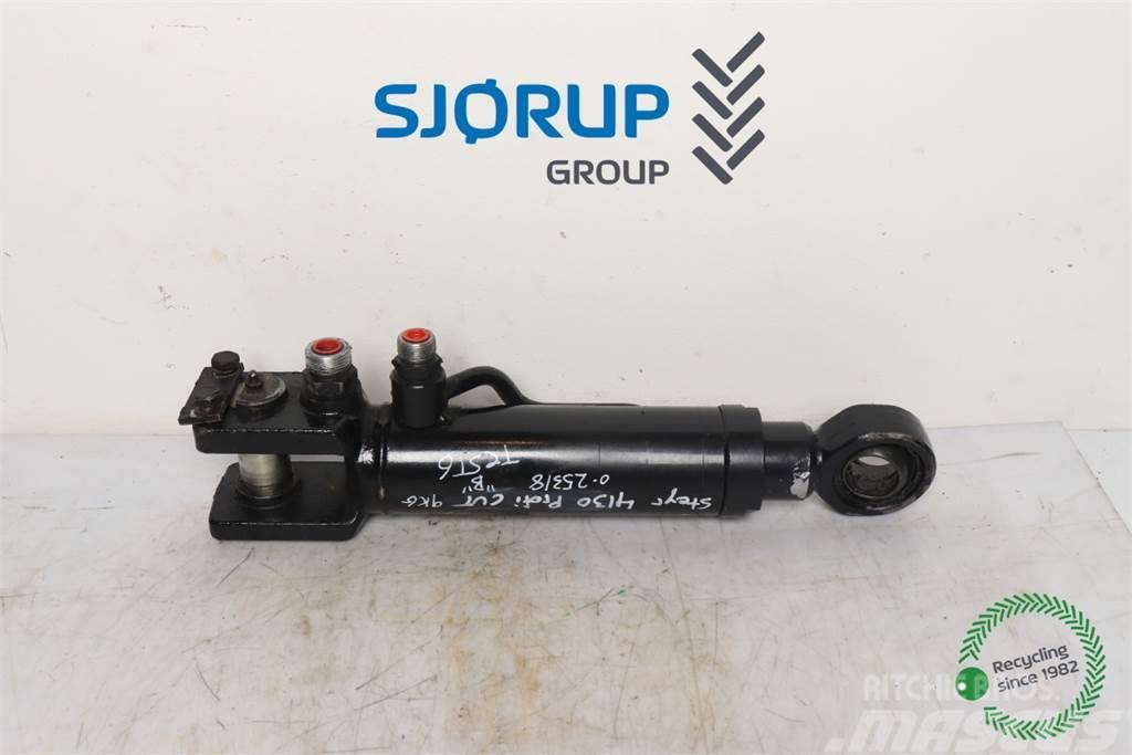 Steyr 4130 Profi Hydraulic Cylinder 油壓