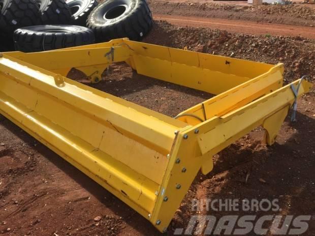 Bedrock Tailgate for Volvo A40D Articulated Truck 越野車