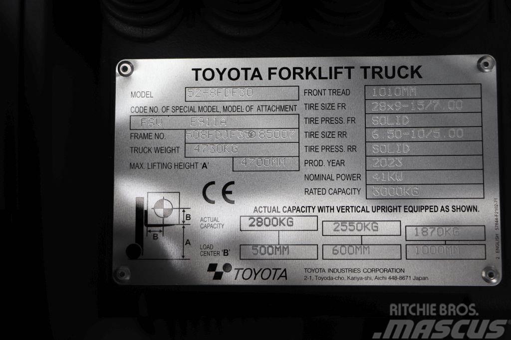 Toyota 52-8FDF30 柴油卡車