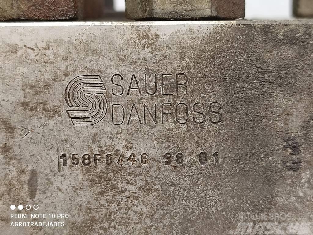 Sauer Danfoss Hydraulic block 158F0446 38 01 油壓