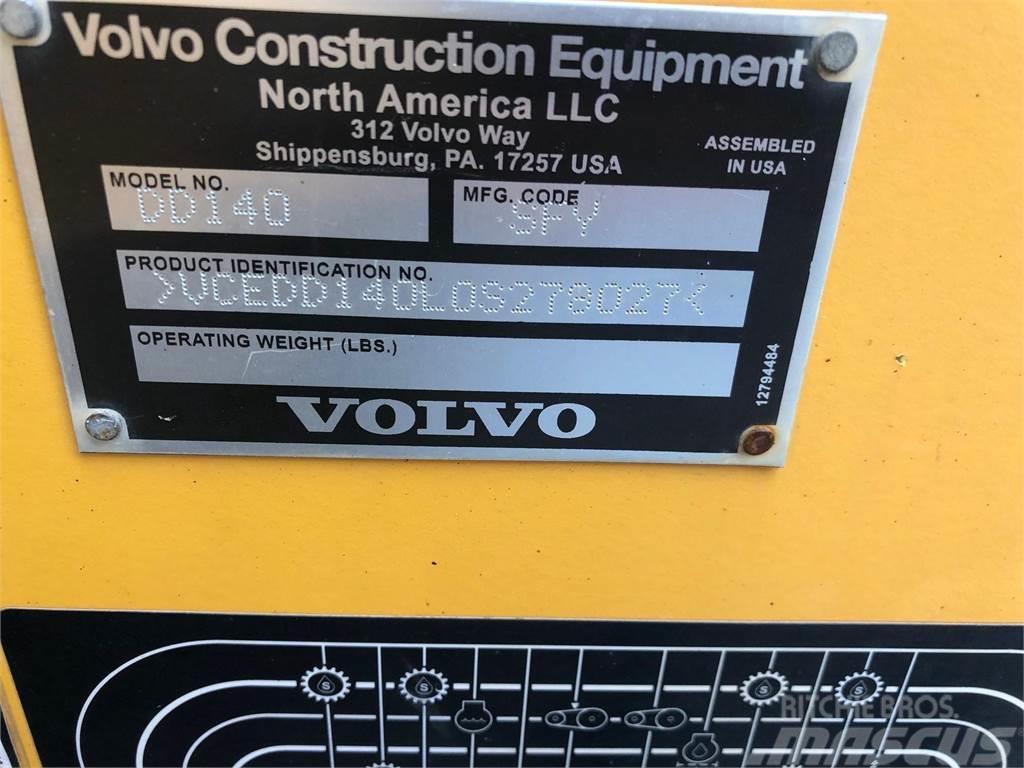 Volvo DD140 雙輪滾壓機