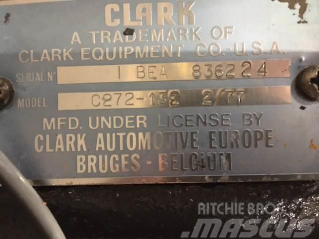 Clark converter Model C272-132 2/77 ex. Rossi 950 傳動裝置