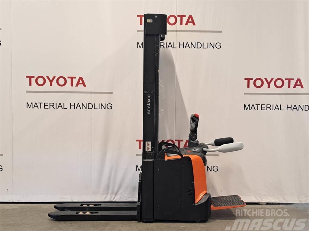 Toyota SPE160L 行走控制式堆積機