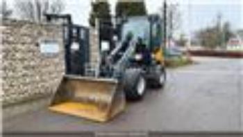 GiANT Radlader V452T, Bodenfräse, Mähwerk, Frontschaufel