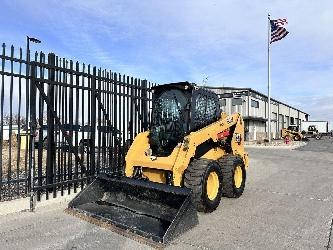 CAT 236D3 Skid Steer
