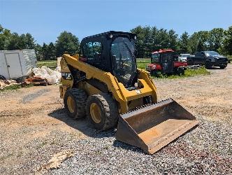 CAT 236D