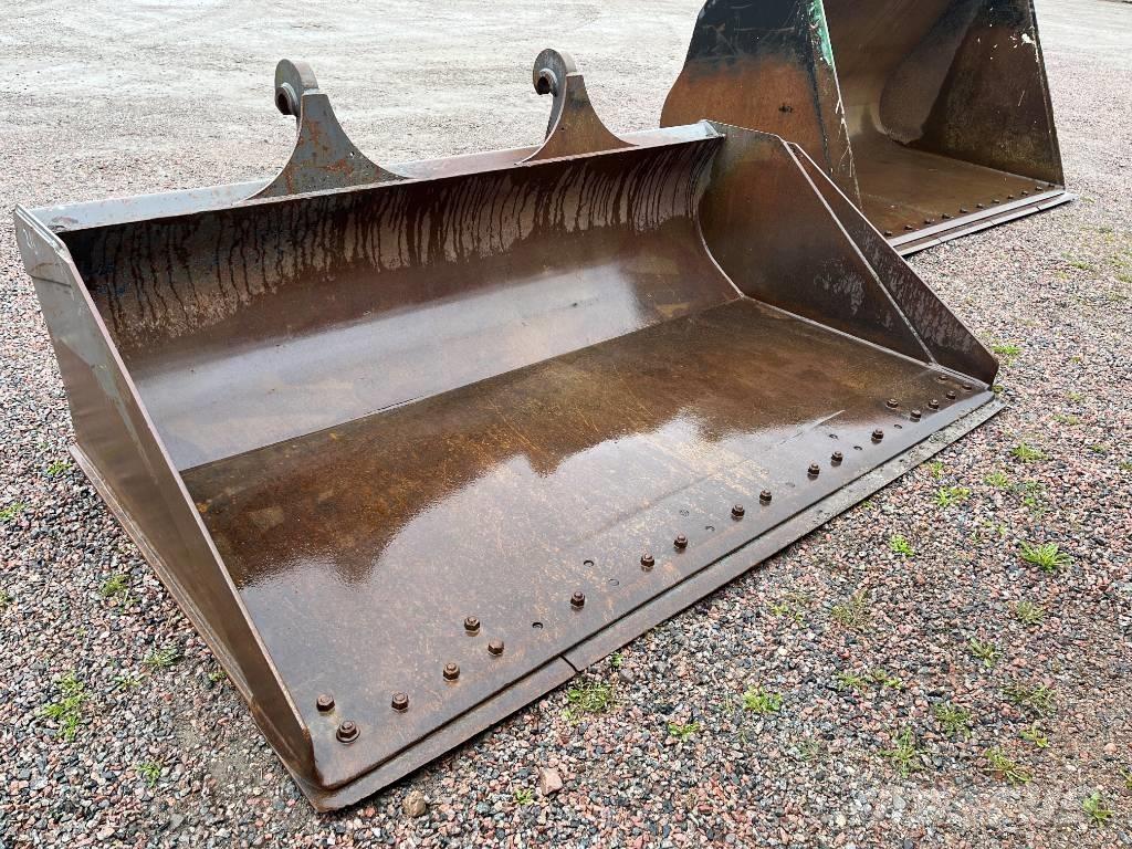 Planerskopa / Planing bucket Volvo VOE92477 鏟斗