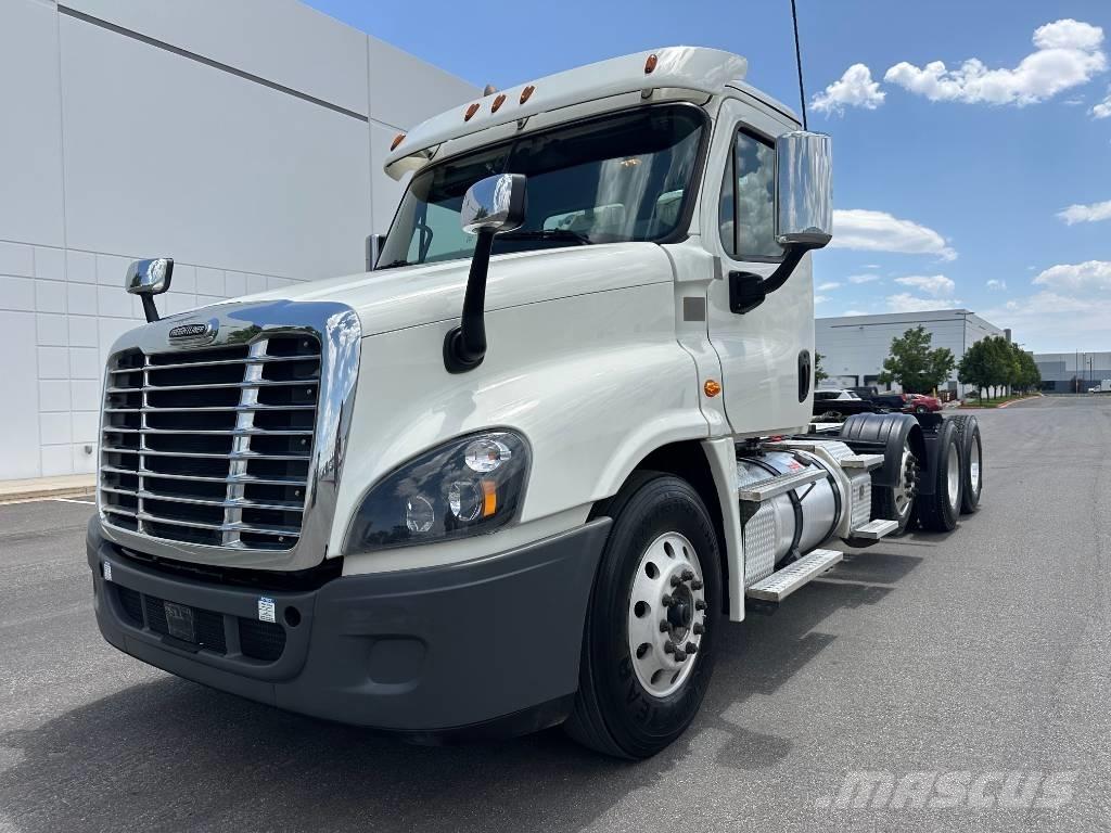 Freightliner Cascadia 125 曳引機組件