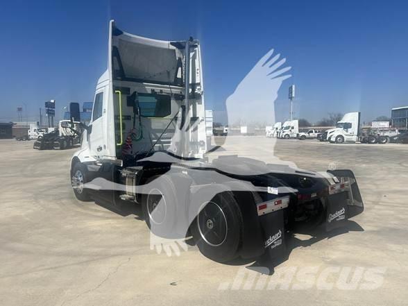 Volvo VNL64T300 曳引機組件