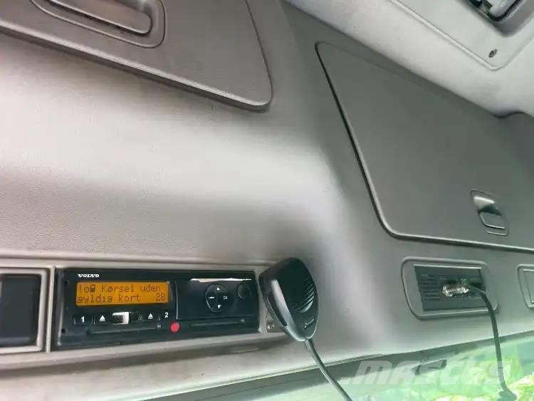 Volvo FH480 8x4 Retrade 起重可拆卸式卡車