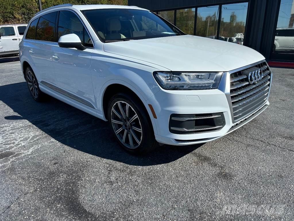 Audi Q7 3.0 Premium Plus quattro 汽車