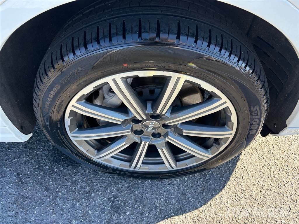 Audi Q7 3.0 Premium Plus quattro 汽車