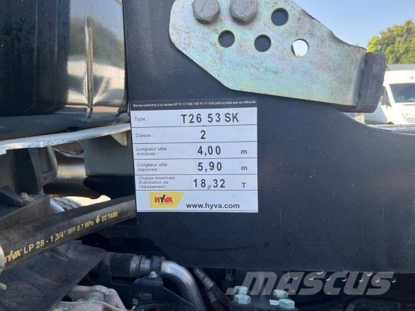 Mercedes-Benz Arocs 3251 吊鉤式起重車